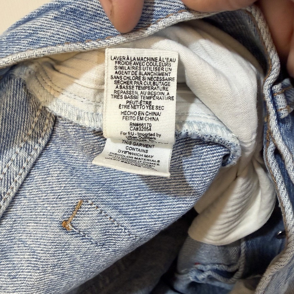 We The Free Button Fly Blue Jean Shorts Button Fly Womens 30 Bermuda Distressed - Picture 6 of 10